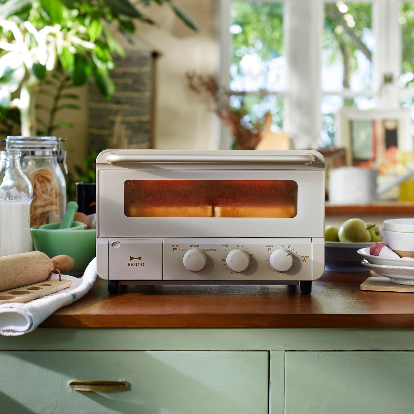 Steam ＆ Bake Toaster in Greige